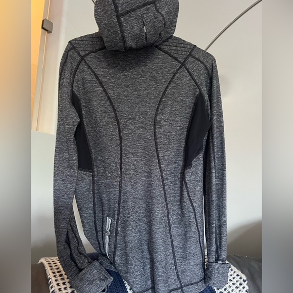 Lululemon Running Pullover - Picture 2 of 9
